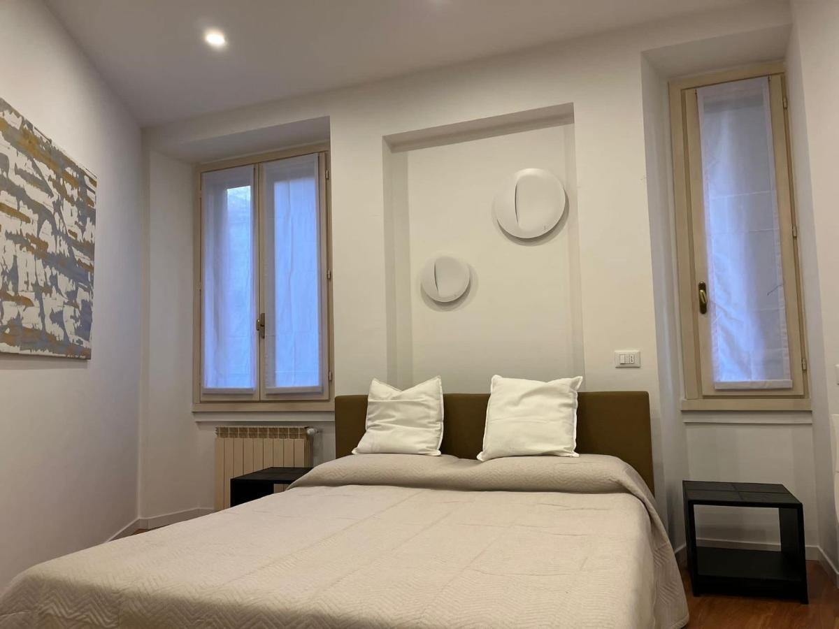 Casa Vercelli Delizioso Bilocale Moderno Nella Vecchia Milano Exteriér fotografie
